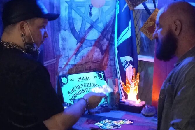Adults-Only Uncensored Ghost, Vampire, and Voodoo Walking Tour - What makes the guides so important here (and how to choose a good night)