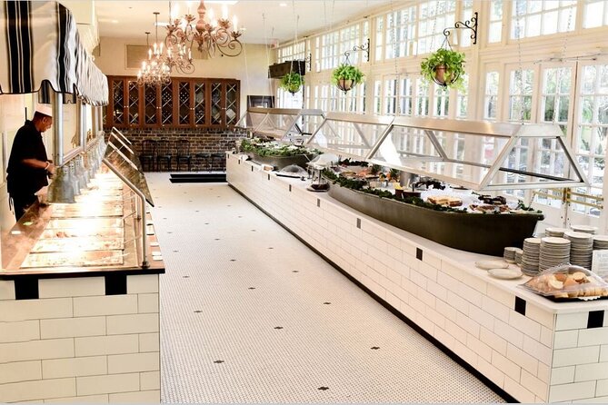 Court of Two Sisters Live Jazz Brunch Buffet with Mimosa - The Jazz Trio Soundtrack, and Why Seating Matters