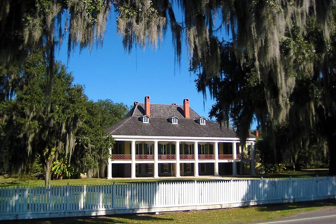 Destrehan Plantation Tour - Dependency buildings you can actually picture, not just imagine