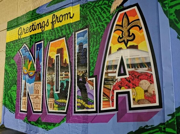 Food Tour of New Orleans Garden District: Group of Nine or Less - The small-group format, 9 or fewer, makes the walk feel easy