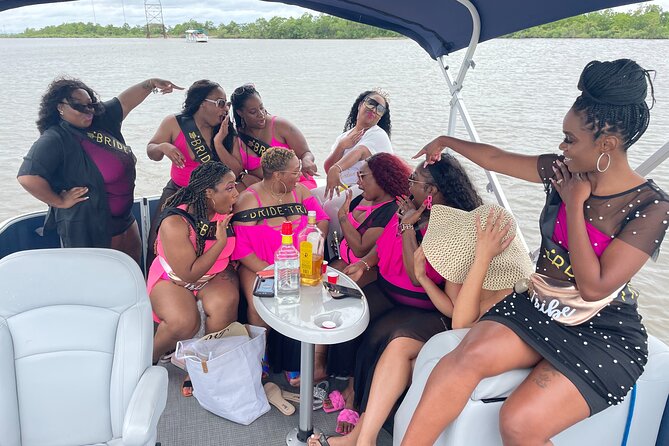 Freaky Tiki Boat Bayou Tour: Near New Orleans with Bathrooms - Wildlife and Alligators: Feeding Moments That Actually Feel Memorable