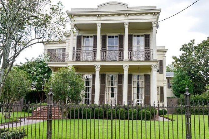 Garden District History and Homes Walking Tour - Stop 2, the Garden District walk: architecture, legends, and the 1849 Gothic clue