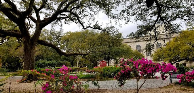 Louisiana of the Creoles: Visit to the French Quarter (French) - Jackson Square (Place Jackson): more than a pretty plaza