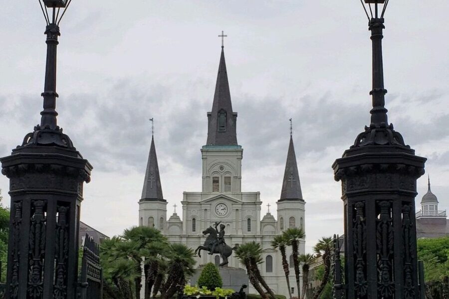 New Orleans: 2-Hour French Quarter History and Voodoo Tour - Jackson Square finale: St. Louis Cathedral, Presbytère, and Cabildo in one clear sweep