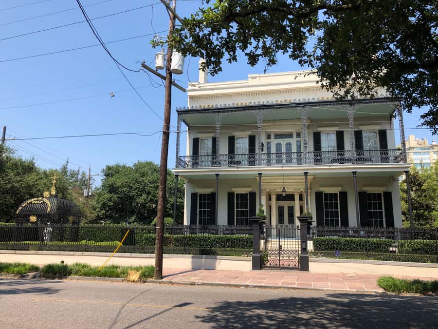 New Orleans: 2-Hour Homes of the Rich & Famous Walking Tour - Architecture Lessons You’ll Feel in Your Feet