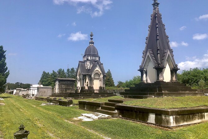 New Orleans Cemetery Walking Tour - Price and Value: What $30 Buys You Here