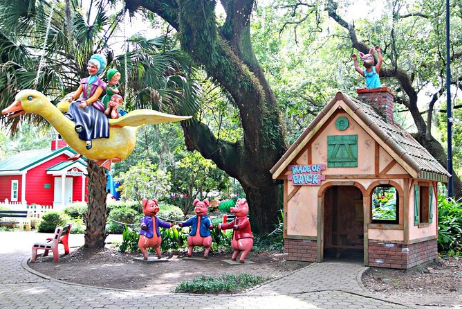 New Orleans City and Cemetery 2-Hour Bus Tour - City Park and the beignets stop at Café du Monde