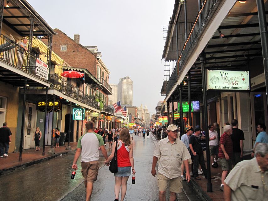 New Orleans: City & Cemetery Tour by Air-Conditioned Minibus - A smart first pass at New Orleans for $55, in AC comfort