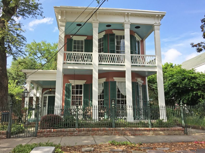 New Orleans: City & Cemetery Tour by Air-Conditioned Minibus - The Cabildo: Spanish colonial roots you can actually see