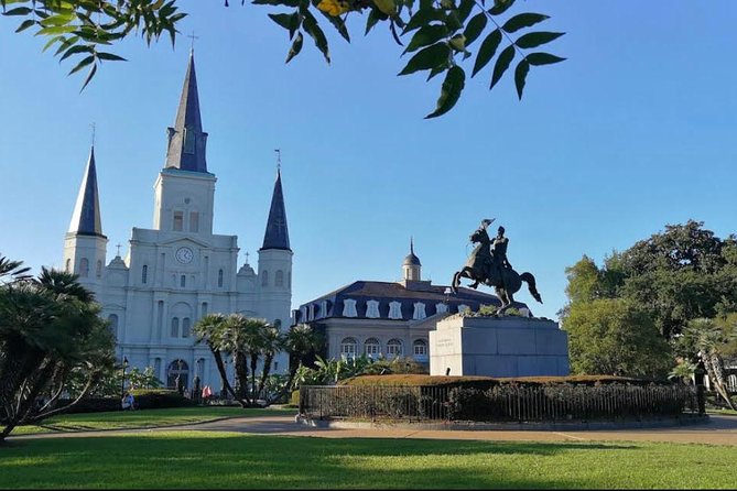 New Orleans City Tour: French Quarter, Garden District & Cemetery - French Quarter Orientation: Bourbon Street, Jackson Square, and Creole Townhouses