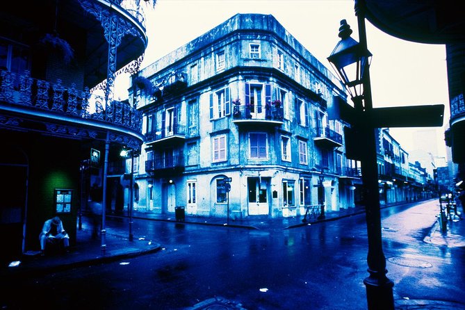 New Orleans Combo Tour: Voodoo, Vampire, and Ghost Tour - St. Louis Cathedral After Dark: The Shot You Actually Want