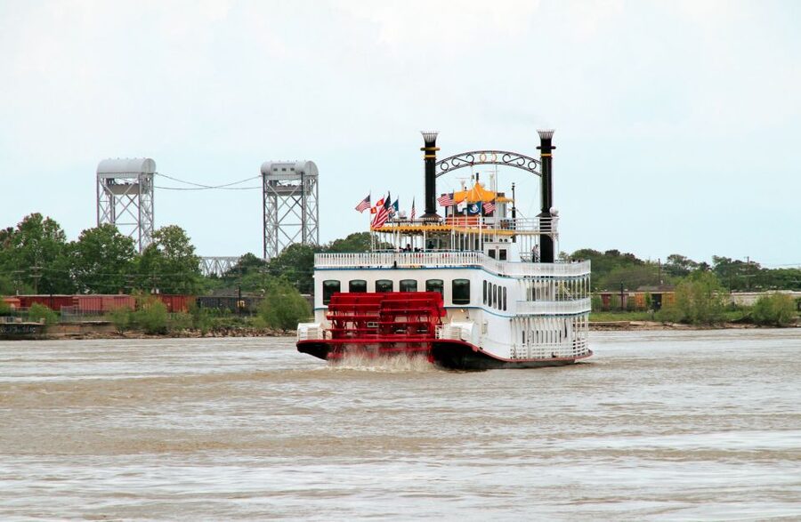 New Orleans: Creole Queen History Cruise with Optional Lunch - The 150-Minute Rhythm: How the Time Feels on the Water and on Shore