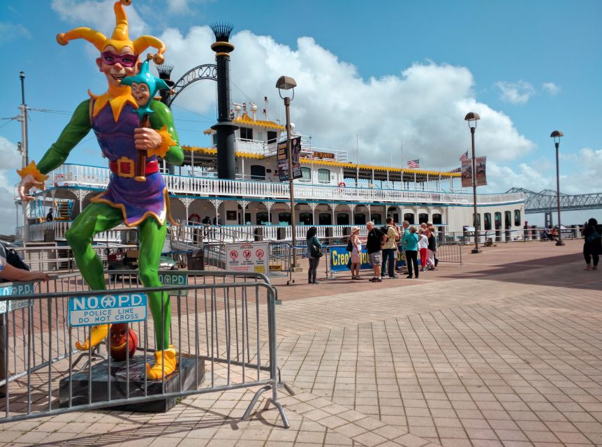 New Orleans: Creole Queen History Cruise with Optional Lunch - Cash Bar Cocktails: Enjoy the Ride, But Budget for Drinks