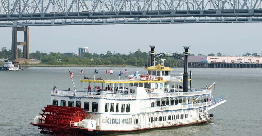 New Orleans: Creole Queen Weekend Morning Jazz Cruise - What 90 minutes of river cruising feels like on the Mississippi