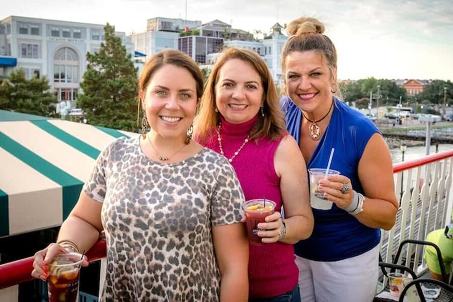 New Orleans: Daytime Steamboat Jazz Cruise + Optional Lunch - Getting on the boat: NATCHEZ dock, QR scan, and a sister ship plan