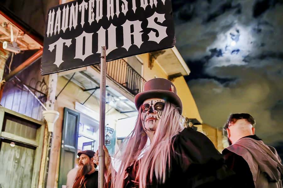 New Orleans: French Quarter Ghost and Legends Walking Tour - Check in at Vampire Apothecary, then follow your guide into the dark