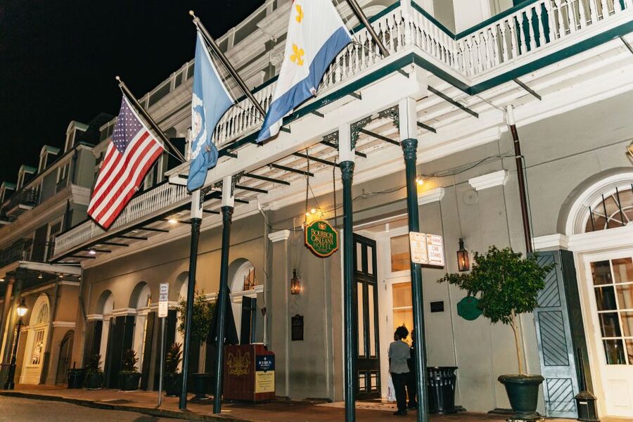 New Orleans: French Quarter Ghost Tour with Interior Visit - Old Ursuline Convent: The Stop That Gives the Stories Gravity