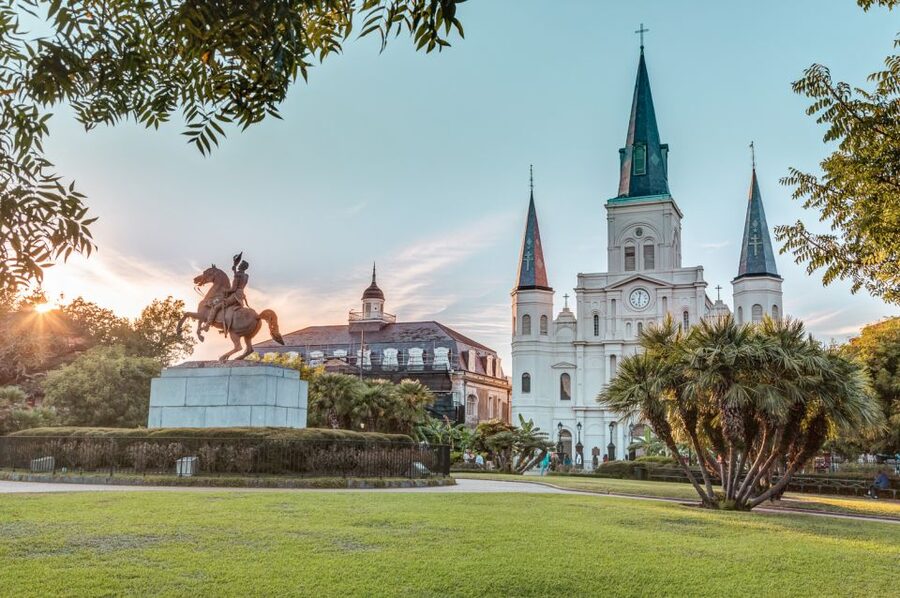 New Orleans: French Quarter Photo Shoot and Walking Tour - French Quarter in 60 minutes, with a photographer doing the thinking