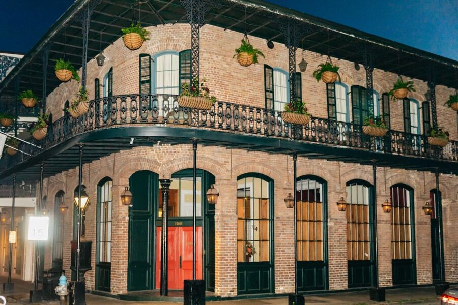 New Orleans: French Quarter Sightseeing Carriage Ride - St. Louis Cathedral, Jackson Square, Napoleon House: The Story Starts Here