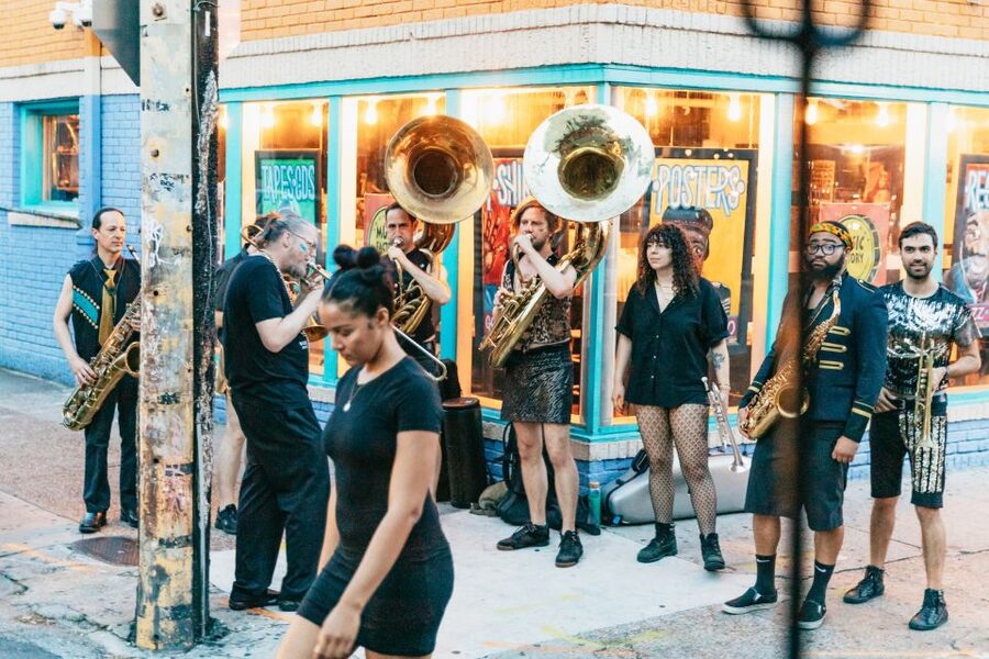 New Orleans: French Quarter Sightseeing Carriage Ride - Faubourg Marigny: Architecture and Live-Music Neighborhood Energy