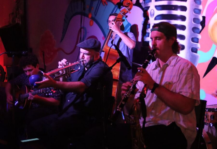 New Orleans: Frenchmen Street VIP Live Music Pub Crawl - Frenchmen Art Market: Break Time That Still Feels Like Part of the Show