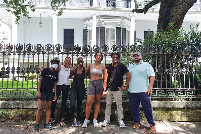 New Orleans Garden District and Cemetery Bike Tour - Meeting at 1735 Washington Ave: how to show up ready
