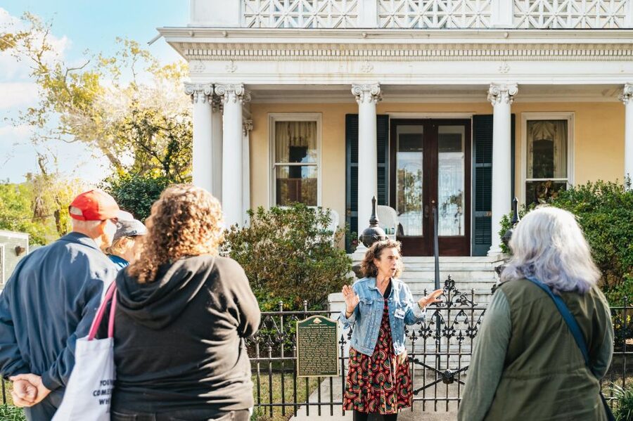 New Orleans: Garden District Guided Walking Tour - Meet the guides: why storytelling quality matters here