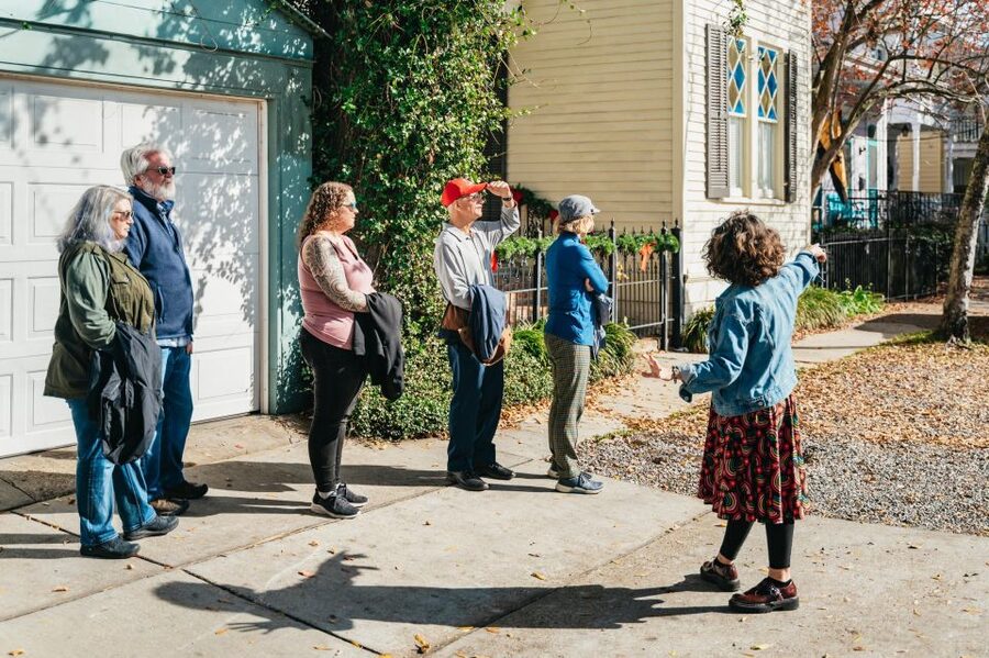 New Orleans: Garden District Guided Walking Tour - Walking the leafy streets: what the route feels like on the ground
