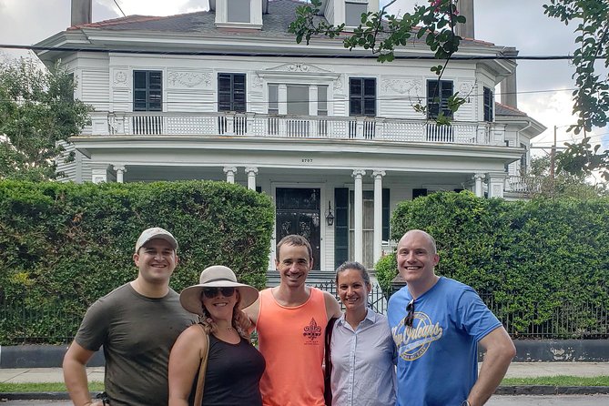New Orleans Garden District History Walking Tour - Start smart: the Washington Avenue meeting spot