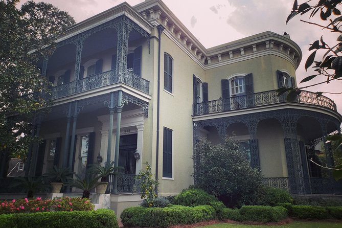 New Orleans Garden District History Walking Tour - How much walking is really involved, and how to prepare