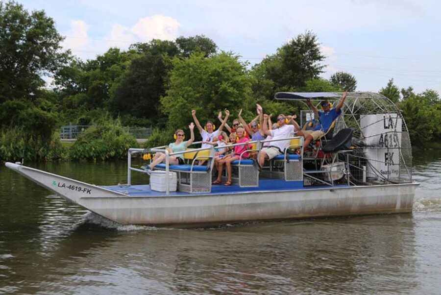 New Orleans: High Speed 16 Passenger Airboat Ride - Should You Book This High-Speed Airboat from New Orleans?