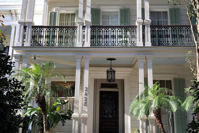 New Orleans Homes of the Rich and Famous Tour of the Garden District - Prytania Street for 15 Minutes: A Quick Hit on Antebellum Charm