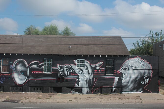 New Orleans Jazz Walking Tour - The guide is the product, and it shows in real feedback