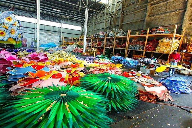 New Orleans Mardi Gras World Behind-the-Scenes Tour - Getting There: Shuttle Timing and Downtown Pickups Without the Headache