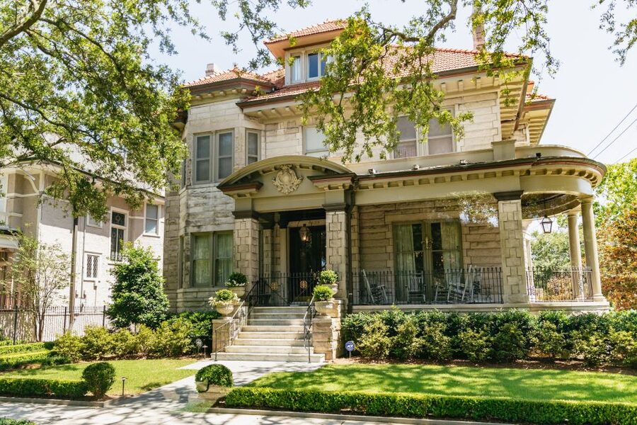 New Orleans: Sightseeing Bus Tour - Uptown and St. Charles Avenue: the streetcar and the college area