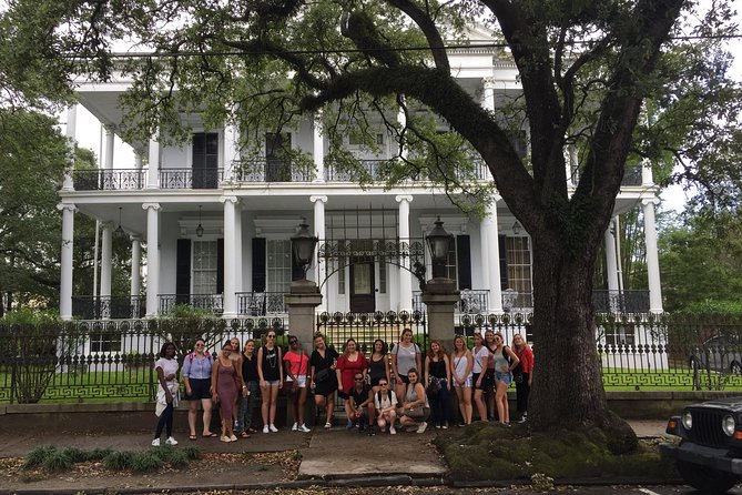 New Orleans Small-Group Garden District Walking Tour - The small-group format: where value becomes personal
