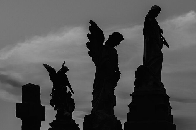 New Orleans St. Louis Cemetery No. 3 Walking Tour - Morning vs. afternoon: shade, sun, and how to time it
