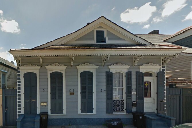 Nola Voodoo Walking Tour with High Priestess Guide in New Orleans - Logistics That Matter: Meeting Point, Mobile Tickets, and Outdoor Timing
