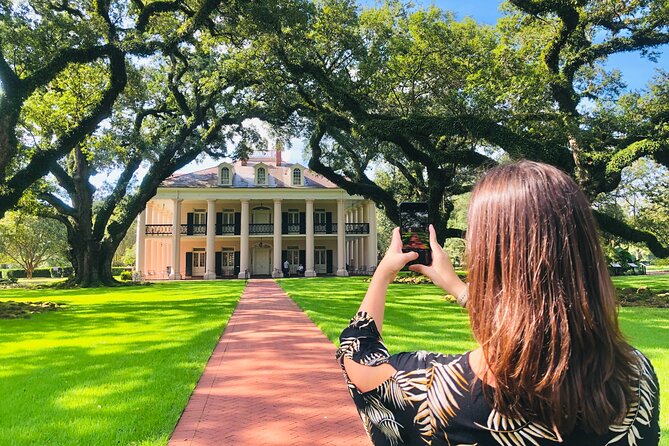 Oak Alley Plantation Tour with Transportation from New Orleans - Your guided house tour: rooms, exhibits, and what to ask for