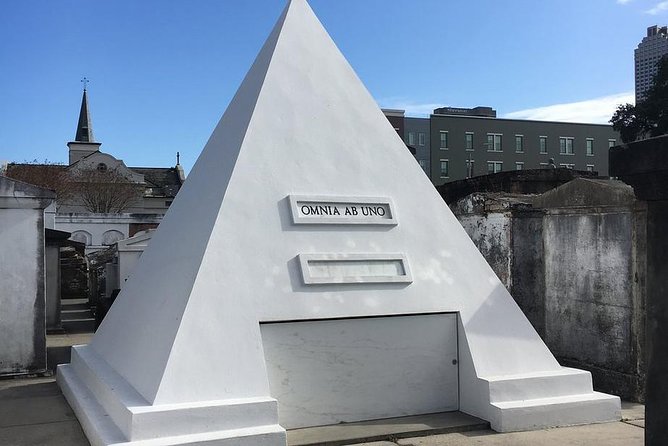 One Hour Saint Louis Cemetery Number One Walking Tour - What you will not be able to do: inside access is restricted