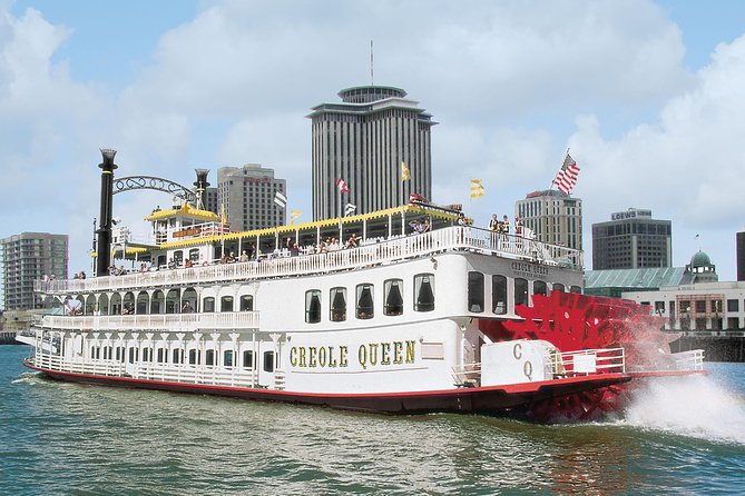 Paddlewheeler Creole Queen Historic Mississippi River Cruise - The boat ride: what you pass, and what the guide connects
