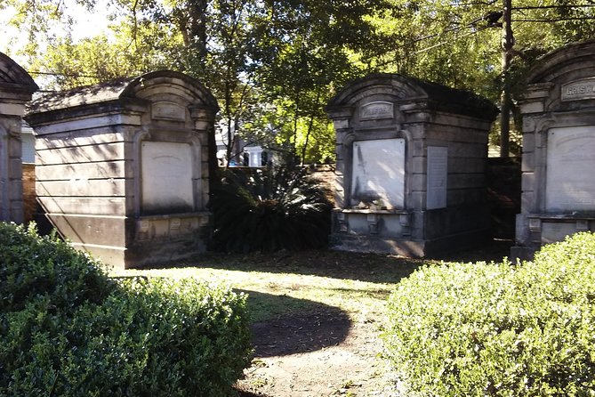 Small-Group Glamorous Garden District Tour - Why the tour feels special in a group of 15