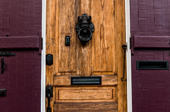Spirits: New Orleans Cocktail & Ghost Tour - How the ghost stories stay grounded in history (and why that’s scarier)