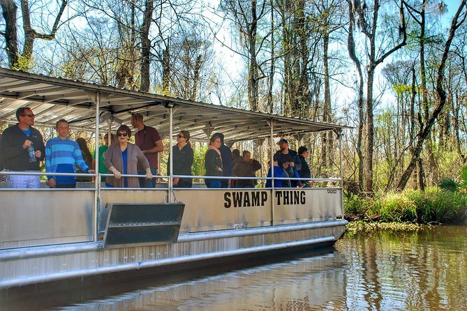 Swamp Boat Ride and Oak Alley Plantation Tour from New Orleans - From the Gray Line dock to the bayou: how the day flows