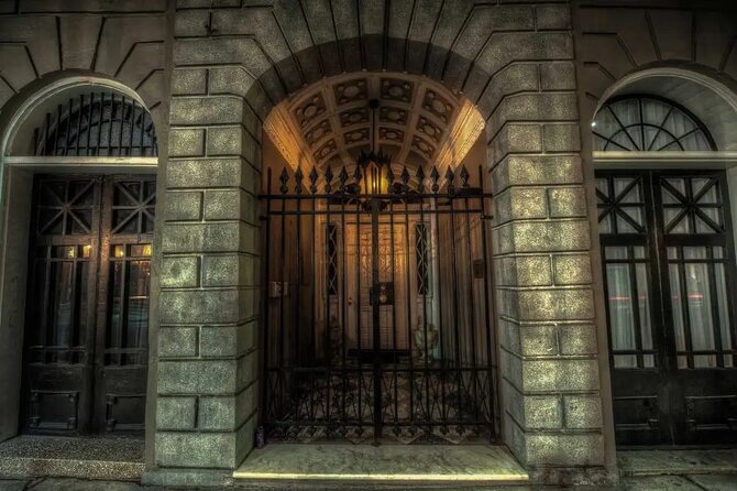 The Bad Broads Tour of New Orleans - The French Quarter walk: women’s power, crime, and ghost lore