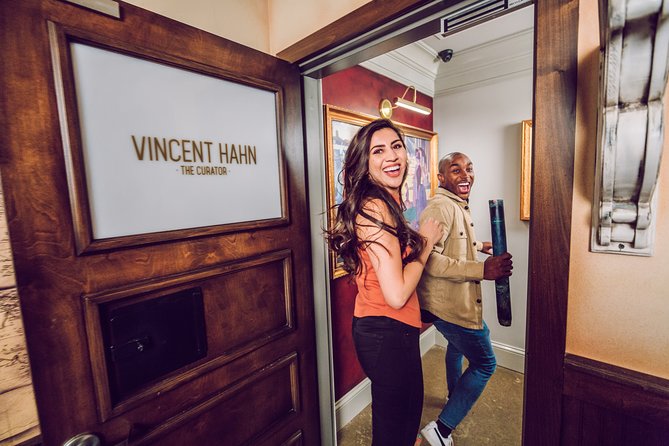 The Escape Game at the French Quarter in New Orleans - The 60-minute mission: locked door, exit button, and hint support
