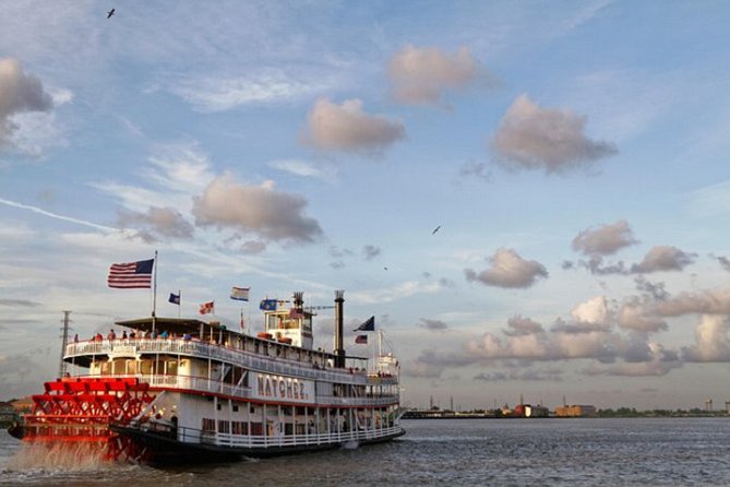 VIP Jazz Dinner Cruise with Private Tour and Open Bar Option - The VIP buffet: Louisiana favorites, plus vegetarian options you can actually use